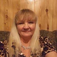 Vicki Crump's Instagram, Twitter & Facebook