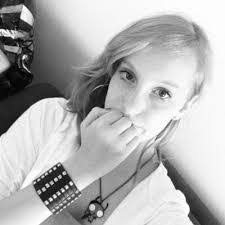 Serena Sharp's Instagram, Twitter & Facebook