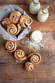 Kanelbullar Kanelbulle Schwedische Zimtschnecken Swedish Cinnamon Rolls Rezept Schwedische Zimtschnecken Lebensmittel Essen Skandinavisches Essen