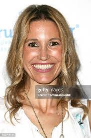 Kelli Swartz's Instagram, Twitter & Facebook