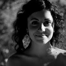 Julia Arango's Instagram, Twitter & Facebook