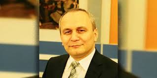 Kulübümüze önemli hizmetleri olan, eski başkanlarımızdan 'baba' hakkı yeten'i aramızdan ayrılışının yıl dönümünde saygı ve rahmetle. Ahmet Nur Cebi Taraftarimiz Kusura Bakmasin Bildigimi Okuyacagim