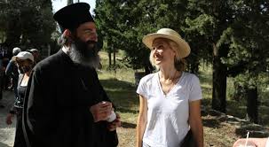 Αν ήταν να κοινωνώ με πλαστικά κουτάλια, θα έβαζα τη θεία κοινωνία στην κατάψυξη. O Arhs Serbetalhs Ws Agios Nektarios Oi Prwtes Fwtografies Apo Ta Gyrismata Toy Man Of God Panagia Ierosolymitissa