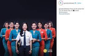 Pemilik senyum manis bernama dewi kurnialita ini merupakan pramugari air asia yang sukses mencuri perhatian warganet lewat gayanya. Selain Bikin Cantik Ini Makna Lain Seragam Pramugari Indonesia Dewiku Com