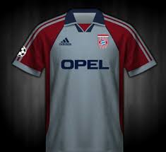 Browse bayern munich store for the latest fc bayern jerseys, training jerseys, replica jerseys and more for men, women, and kids. Bayern Munich Shirt For The 1999 Champions League Final Esporte