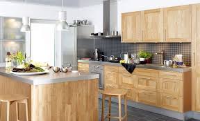 Cuisine Moderne Bois Chene 36 Exemples Remarquables A Profiter Cuisine Cuisine Moderne Cuisine Chene Et Cuisine Chene Clair