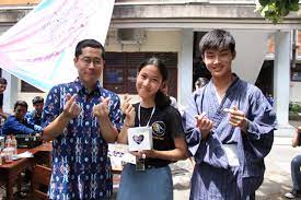 Pada tahun 1989, namanya smip icb, sebab memang hanya fokus mengajarkan skill ataupun bekal untuk bekerja yang bersentuhan dengan dunia pariwisata. Smk Pariwisata Harapan Smk Pariwisata Harapan Bermutu Bekualitas Dan Disiplin