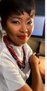 ❤️ She's the Darling of the ⛰️ VENḒA' Tribe 🌳 this one 😊 "Mme a Mbungu"  Dza Vho Tshinyeke....! I honestly don't think hu na muthu a no dzivhenga  hedzi xem....! I