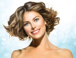 Grüne augen auch muss nicht auf grün komplett verzichtet werden, aber auch dadurch wirken die augen natürlich nicht intensiver, sondern tendenziell eindimensionaler. Welche Haarfarbe Passt Zu Blauen Augen