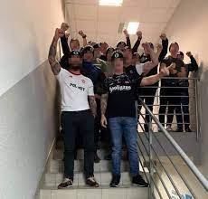 The night before the derby match in łódź, widzew ambush łks fans who were warming up in one of their districts. Lks Lodz Hooligans Polish Hooligans Facebook
