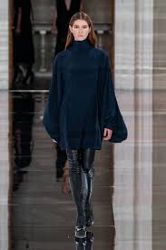 Jun 15, 2021 · david and victoria beckham's impressive dining table inside london home is perfect for a banquet. Victoria Beckham Die Trends Der London Fashion Week H W 2020 2021