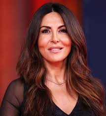 Sabrina Ferilli. ritratto di una bellezza della porta accanto