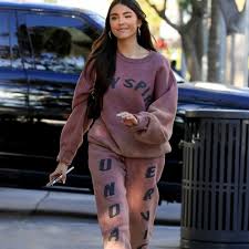 They're both former members of the hype house, making. Madison Beer Talks Justin Bieber Charli D Amelio Addison Rae Her Secret Tiktok Account By Jazmin Bethea