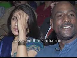 'saans' actress neena gupta's childhood family portrait is just too cute; Neena Gupta Vivian Richards Amitabh Rekha John Abraham Bipasha Bollywood S Hell Raisers Youtube