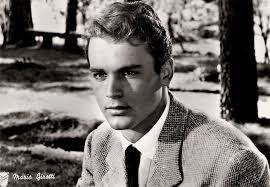 Mario Girotti (Terence Hill) in Lazzarella (1957)