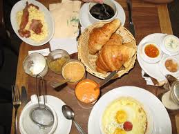 Miam Miam Le Brunch Du Loir Dans La Theiere Paris Miam Brunch Theiere