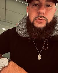 Brian Holly (@hollywood.1191) • Fotografije in videoposnetki v Instagramu