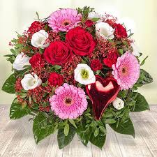 Valentinstag Empfehlungen Vom Blumen Und Geschenkeversand Valentins Valentine Gifts Flower Gift Valentine