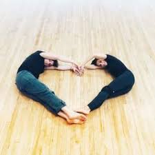 Auch hänni trägt ein strahlend weißes hemd. Luca Hanni Christina Luft Outet Kathrin Menzinger Sie Als Paar Gala De