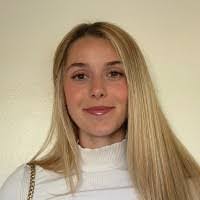 Kelly Koerner's Instagram, Twitter & Facebook