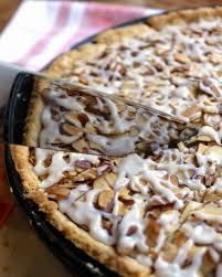 Add the ground almonds, egg and almond extract. Mary Berry S Bakewell Tart Recipe And A Mincemeat Twist From Christina S Cucina Christina S Cucina