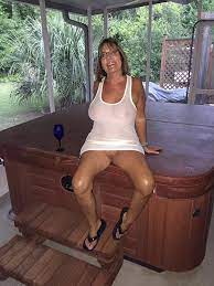 Swinging GILF