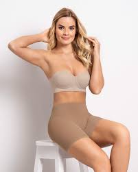 Las bragas faja se caracterizan por ser altas por delante y por detrás, cubriendo a la perfección los dos extremos. Braga Faja Sin Costuras De Control Suave Leonisa Espana