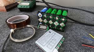 At just over 20ah each, a single series chain of modules can create a large 20ah battery pack. How To Build A 12v Lithium Battery From Old Laptop Cells Then Put Inside A Ups To Charge From Home Or A Solar Panel In Order To Run Your 120vac 12vdc And