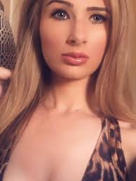 Beauty and the Geek star Aimee Woolley posts revenge photo