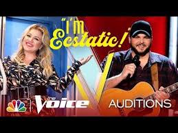 Jake Hoot Sounds Like Ronnie Dunn On Luke Combs When It Rains It Pours The Voice Blinds Youtube The Voice Youtube The Voice Country Music Videos