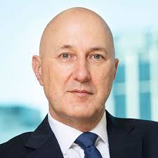 Stephen Gilmore's Instagram, Twitter & Facebook