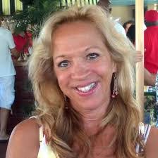 Laura Gentle's Instagram, Twitter & Facebook