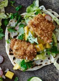 Server med taco tubs eller mini taco tubs som prikken over i'et! Fish Tacos Maga Louisa Lorang