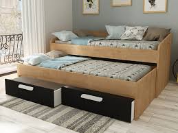 Il letto estraibile può essere celato sia nei lettini in legno che nei divani imbottiti, il letto può essere a cassettone con un frontale applicato oppure svelarsi con un movimento di alzata della struttura del letto principale. Letto Estraibile Anselme 90 X 190 Cm Quercia E Antracite
