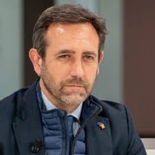 La Plática • A podcast