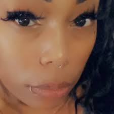 Toosii had to quickly clear up his recent live after he mentioned Samaria  J's, the mother of child in the middle of his rant about expensive women 💰  (SWIPE)—(🎥: @livebitez) ✍🏾: TSRStaffTC