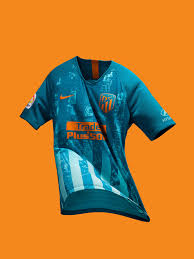 The replica market has stagnated in recent seasons with brand rolling out smart but minimal designs on the same templates, but for 2018/19 nike have. Atletico De Madrid Marks Its Territory With New Third Kit Nike News