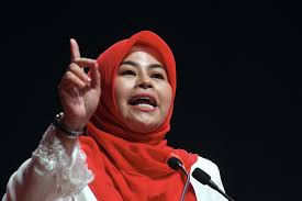 Noraini ahmad merupakan ahli politik malaysia dari ahli parlimen parit sulong di negeri johor dan kini beliau menyandang jawatan sebagai menteri pengajian tinggi pada 10 mac 2020. Noraini Letak Jawatan Menteri Pengajian Tinggi Berkuatkuasa Serta Merta Semasa Mstar
