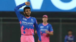 The pacer from saurashtra will be looking forward to his maiden ipl season after he was bought by rr for inr 1.20 cr during the player auction ahead of the ipl 2021. Chetan Sakariya Loses Father To Covid 19 Days After Rajasthan Royals Pacer Returns Home From Ipl 2021 Sports News