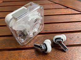 We do get to know the first retailer that will carry the. Nothing Ear 1 Im Test Transparent Diese Kopfhorer Haben Ganz Andere Starken Netzwelt