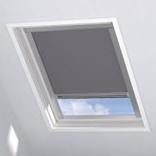 Dachfensterrollo Blickdicht Modernmoments Ausfuhrung Grau Grosse 383 Cm L X 116 Cm B Modernmomen In 2020 Dachfenster Rollo Dachfenster Rolladen Dachschrage Fenster