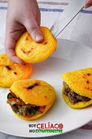 Arepas De Polenta Sin Gluten Receta De Arepas Caseras Con 3 Ingredientes Receta Arepas Recetas Alimentos Saludables Recetas Recetas Con Pocos Ingredientes