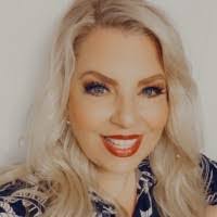 Rachel Tussey's Instagram, Twitter & Facebook