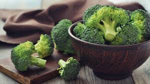 Cocinar y cocer el brócoli junto a los niños, y explicarles lo beneficioso que es para su salud, servirá para que se coman esta verdura cocer brócoli o cocinarlo en la sartén y servir a los niños puede ser a veces todo un reto. Alimentacion La Razon Por La Que No Debes Hervir El Brocoli Bajo Ningun Concepto