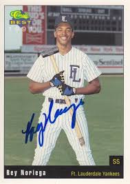 Daily Autograph: Rey Noriega