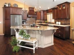 Foto di una cucina rustica — houzz. Stained Cabinets Versus Painted Cabinets