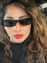 Obsessed with my @SAINT LAURENT sunnies. And I finally got my hands