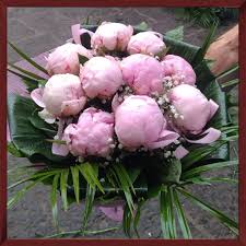 Bouquet Di Peonie Rosa Fioraio Napoli Consegna A Domicilio Con Una Semplice Telefonata 0815511767 Www Chioscodeifiori Co Bouquet Peonie Rosa Bouquet Di Peonie