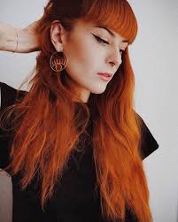 Viorosie Always Give Us Redhead Envy She Uses Sunset Orange Over Her Light Brown Hair For This Natural G Orange Brown Hair Light Brown Hair Brown Hair Shades