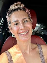 Sandra Janus's Instagram, Twitter & Facebook